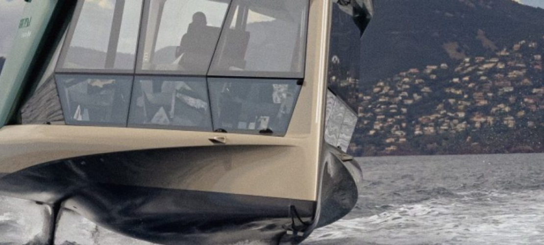 Icon-BMW-electric-boat-with-hydrofoils