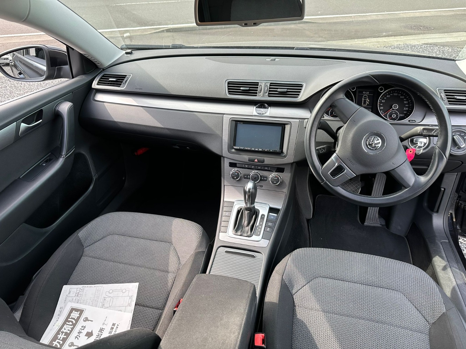 2014-volkswagen-passat-estate-1.4-tsi-interior