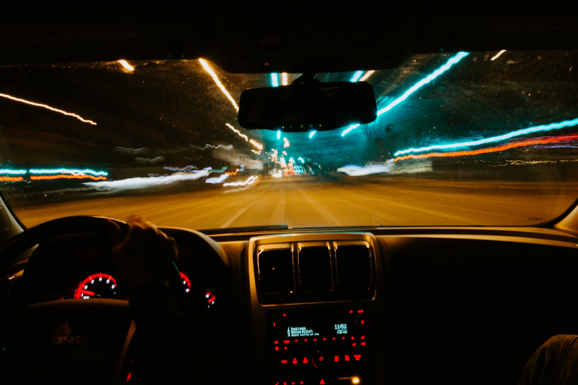 driving-at-night-flagshipdrive.com