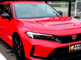 2025 Honda Civic Type R Exterior Front Angle View