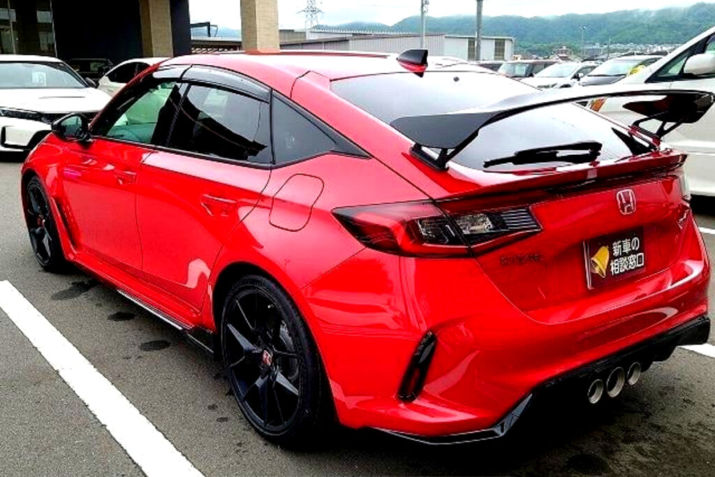 2025 Civic Type R Exterior Rear Angle View