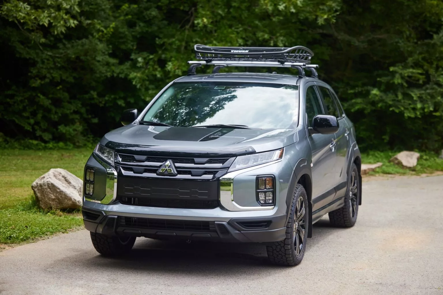 2026 Mitsubishi Outlander Goes Hybrid-Only as Lineup Gets Major Updates